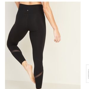 NWT Old Navy Black Leggings 7/8 length